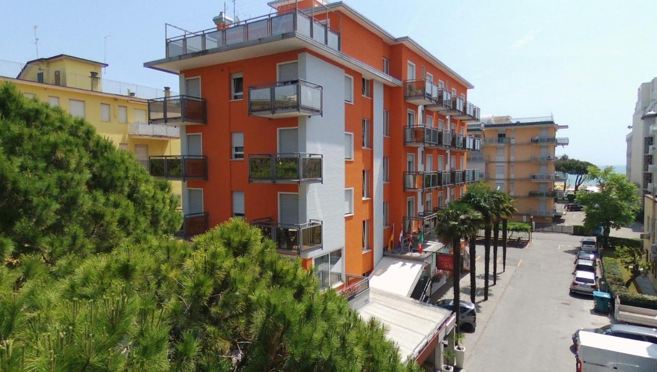 Hotel Torino Lido di Jesolo Exterior photo