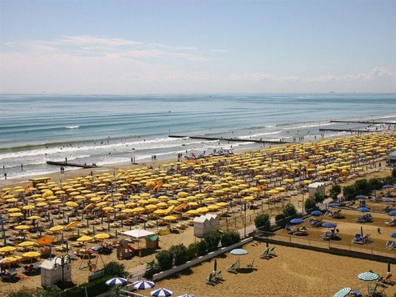 Hotel Torino Lido di Jesolo Exterior photo